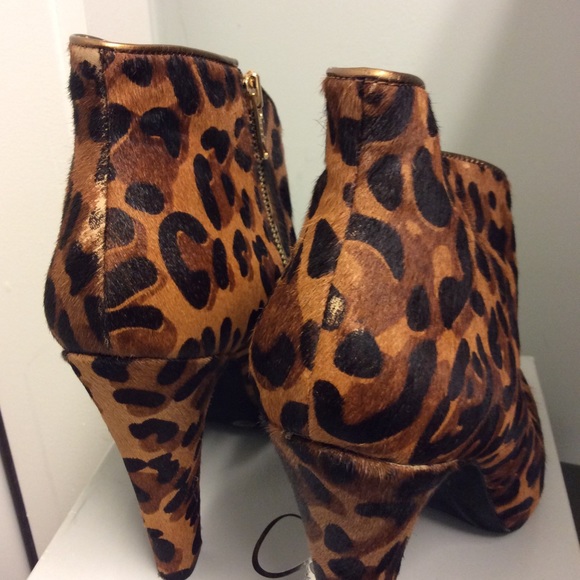 Jessica Simpson Booties - Picture 5 of 8